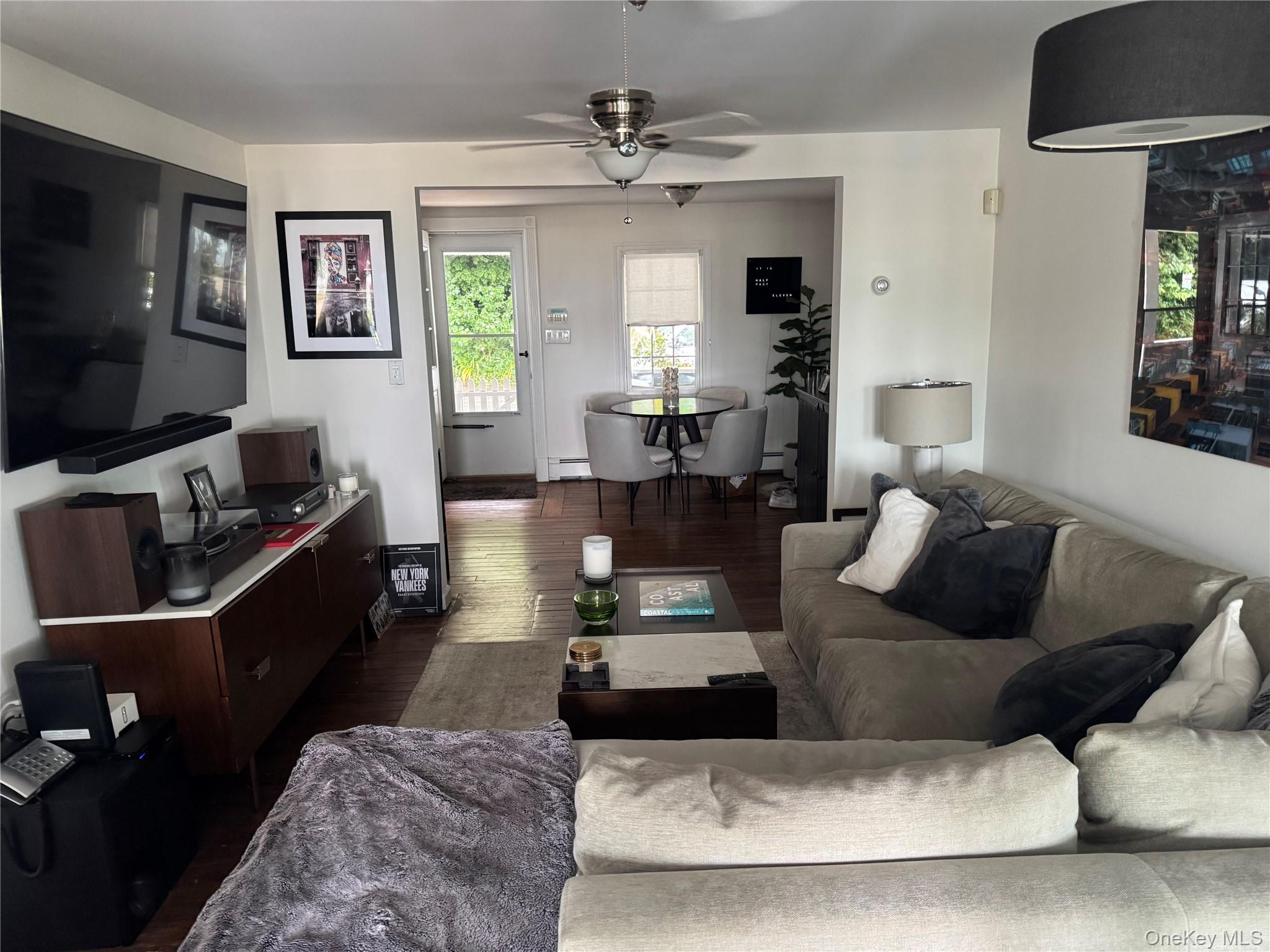18 Shore Road Glen Cove, NY 11579 - Photo 5 of 19 Gallery Image 5