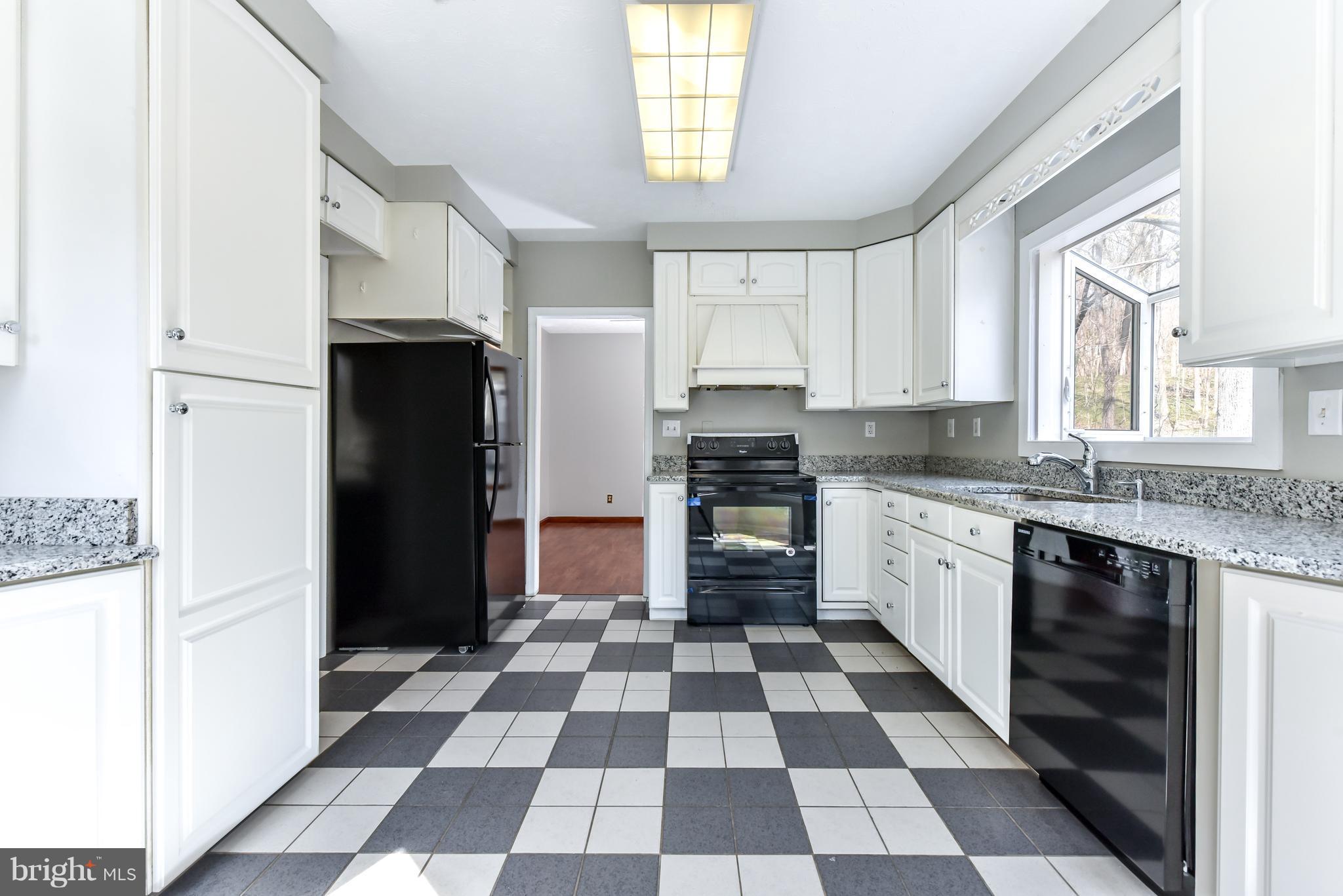 64 Rowlandsville Road Conowingo, MD 21918 - Photo 11 of 30 ALL NEW APPLIANCES!