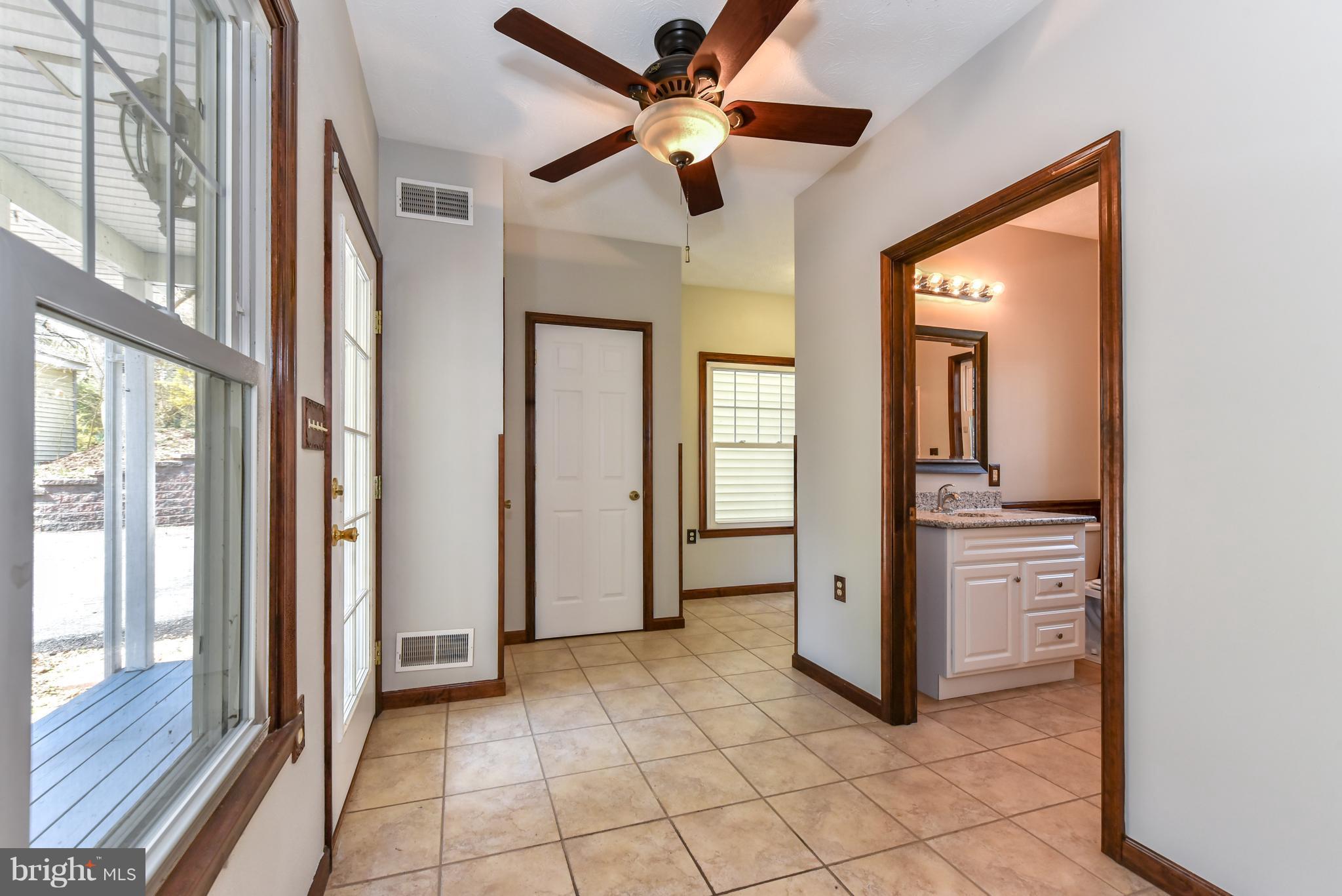 64 Rowlandsville Road Conowingo, MD 21918 - Photo 13 of 30 MUD/ENTRY ROOM