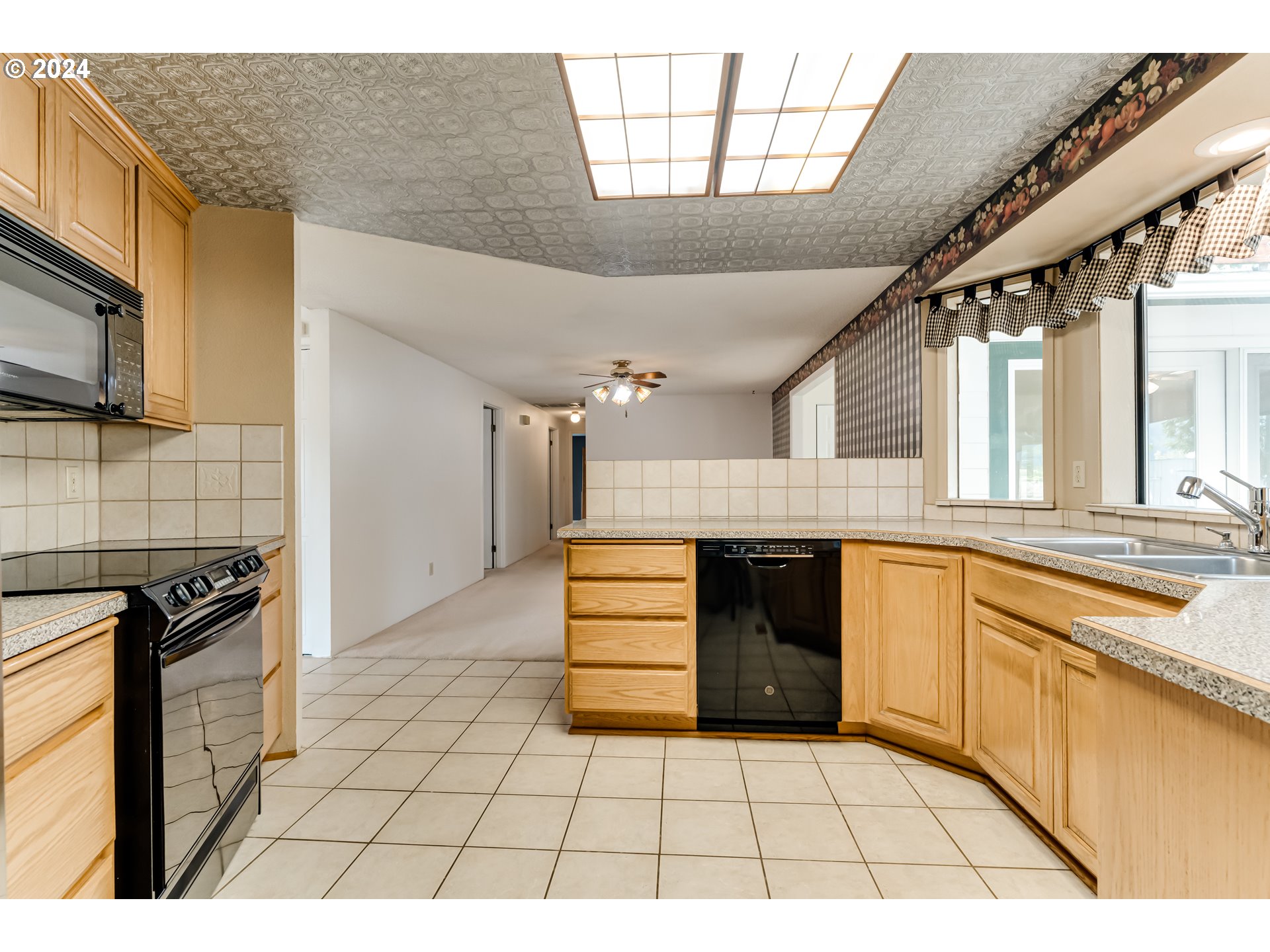 88645 Fisher Road Eugene, OR 97402 - Photo 10 of 46 Gallery Image 10