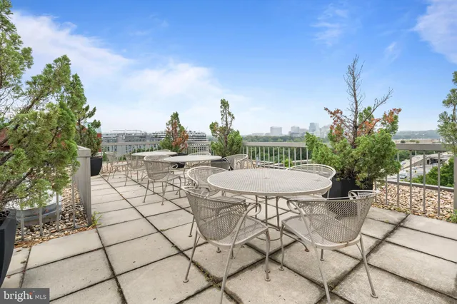 $650,000 | 1001 26th Street Northwest, Unit 308, Washington, DC 20037