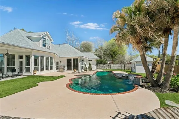 $624,900 | 511 River Oaks Drive, Covington, LA 70433