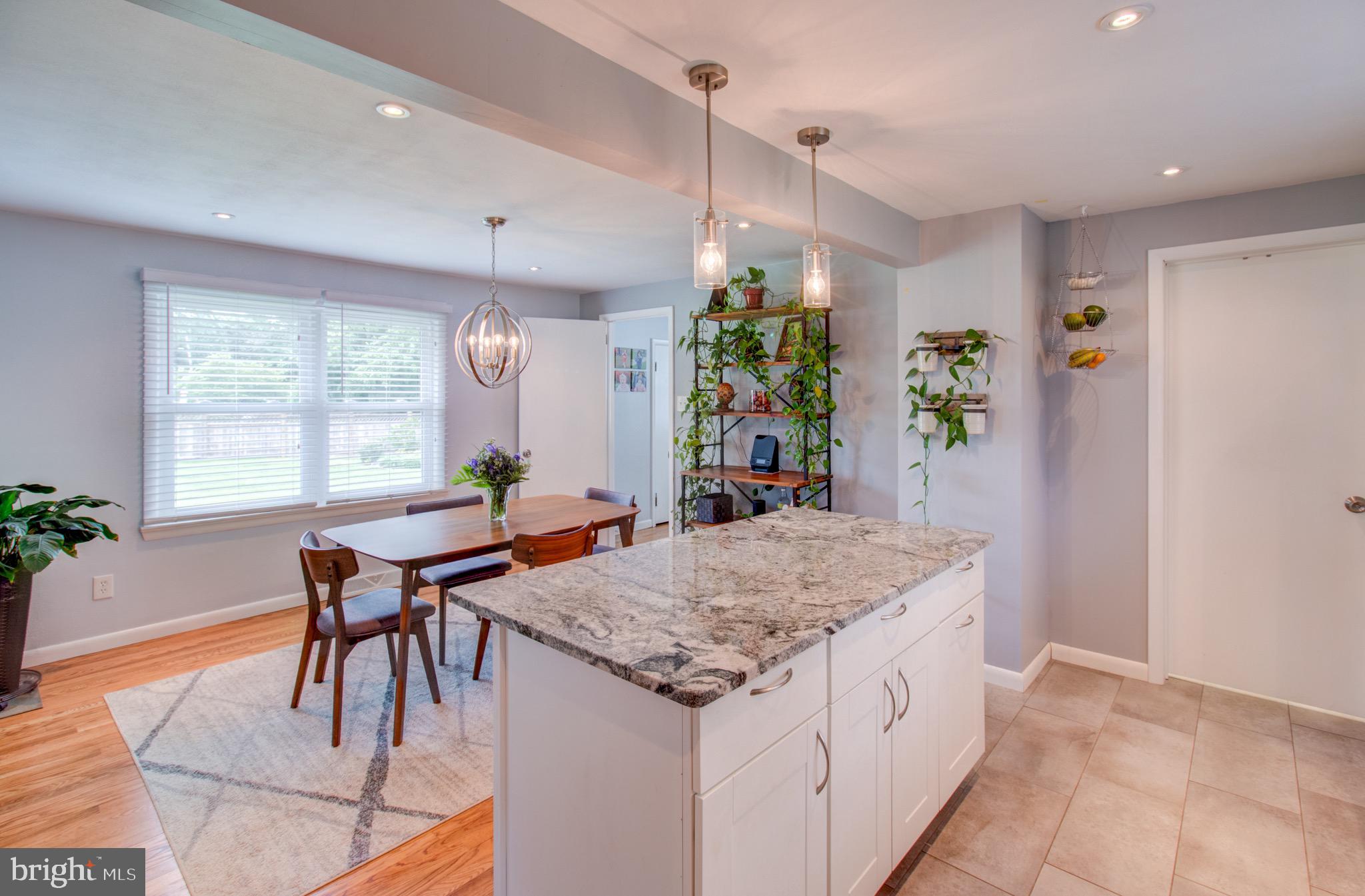 343 Rutgers Avenue Hamilton, NJ 08619 - Photo 4 of 32
