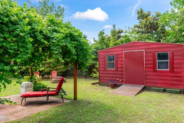 a view of a yard and a yard