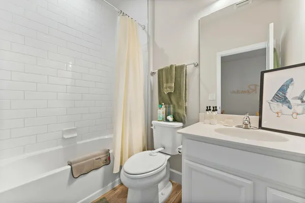 $3,850 | 200 Southwest Pomeroy Street, Stuart, FL 34997