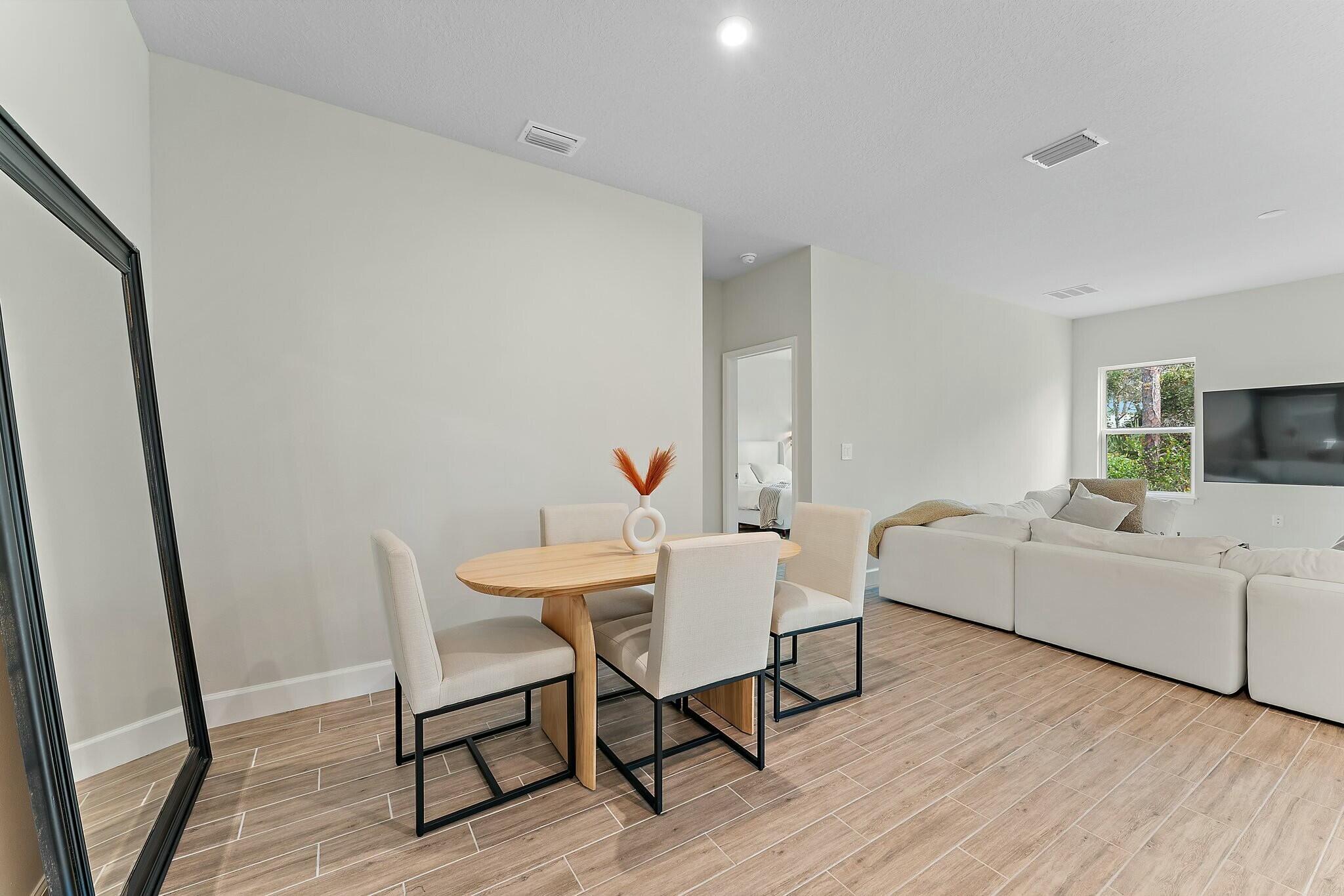 200 Southwest Pomeroy Street Stuart, FL 34997 - Photo 21 of 76 tempImageF9QDfE