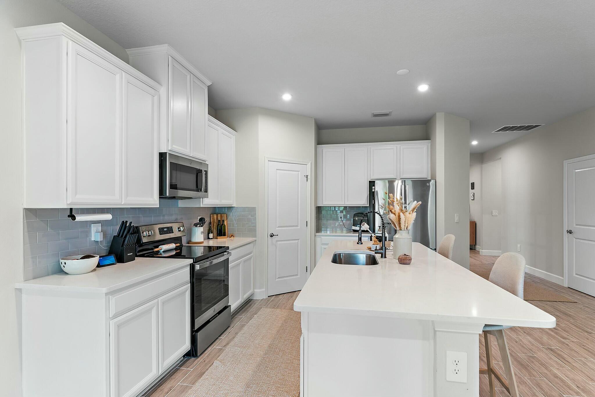 200 Southwest Pomeroy Street Stuart, FL 34997 - Photo 26 of 76 tempImageE2Tepu