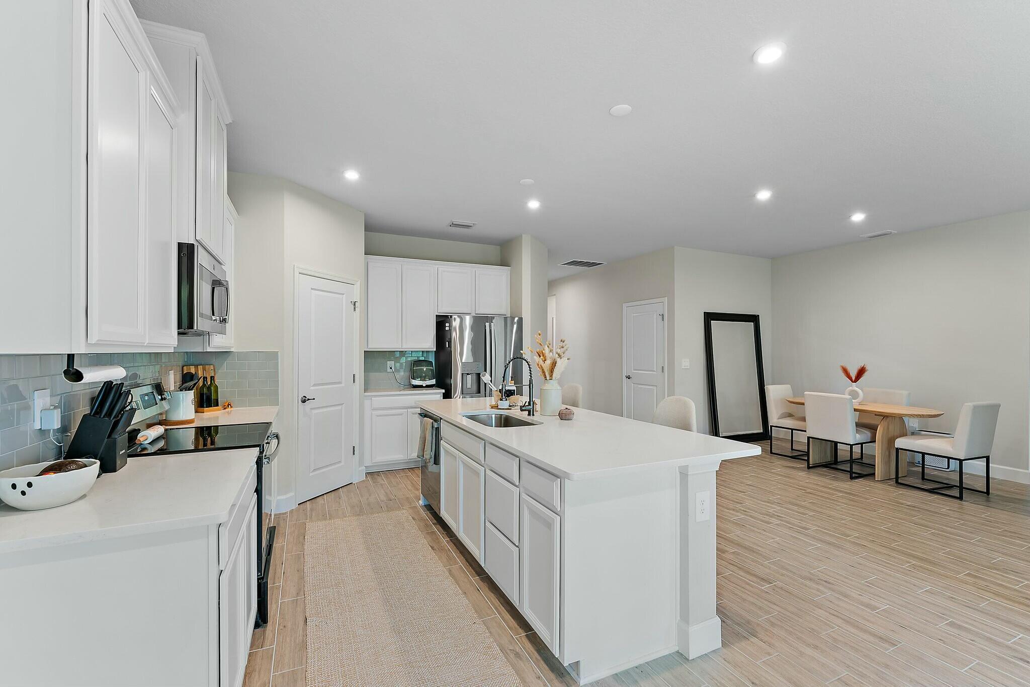 200 Southwest Pomeroy Street Stuart, FL 34997 - Photo 27 of 76 tempImageJfo0Oy