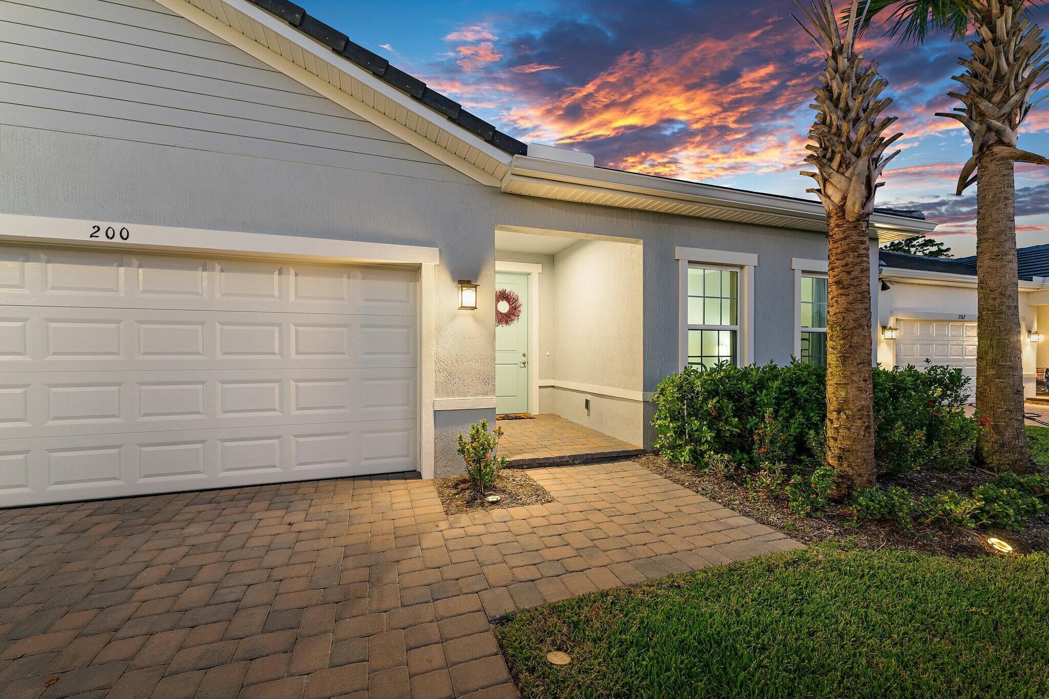200 Southwest Pomeroy Street Stuart, FL 34997 - Photo 4 of 76 tempImageeXzmAn