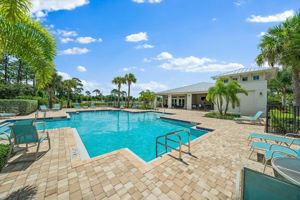 $3,850 | 200 Southwest Pomeroy Street, Stuart, FL 34997