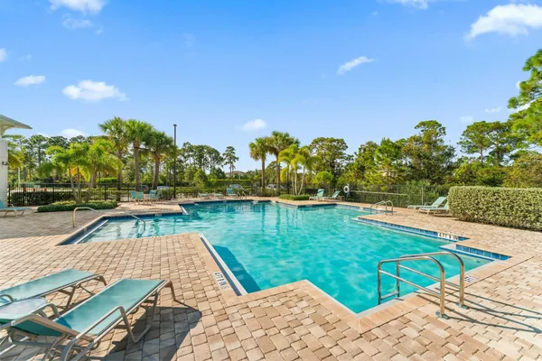 $3,850 | 200 Southwest Pomeroy Street, Stuart, FL 34997