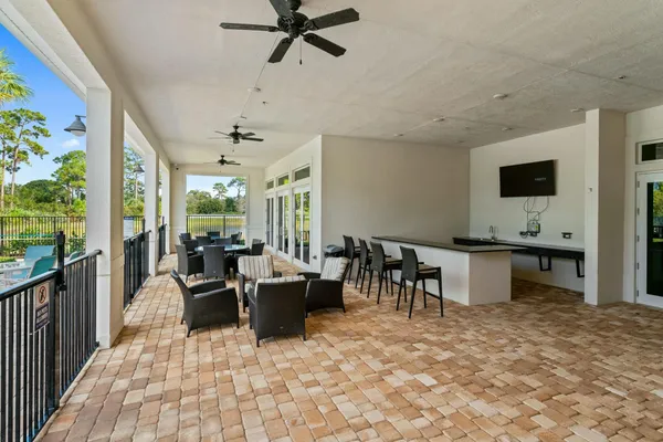 $3,850 | 200 Southwest Pomeroy Street, Stuart, FL 34997