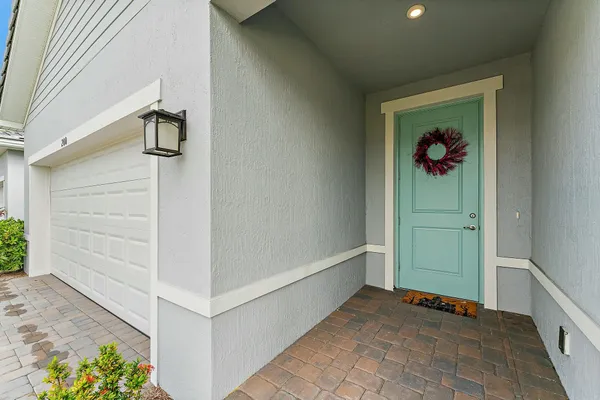 $3,850 | 200 Southwest Pomeroy Street, Stuart, FL 34997