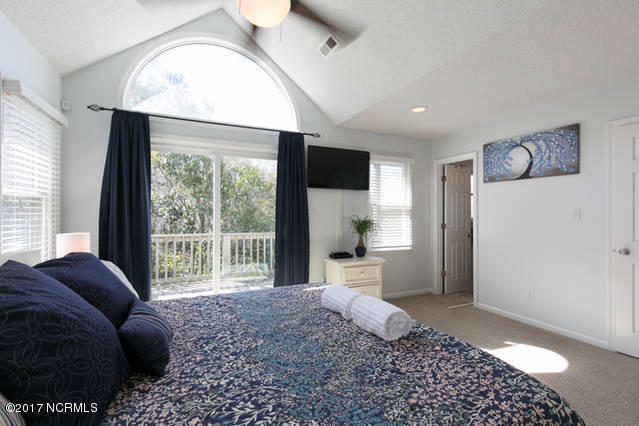 5 Shell Court Surf City, NC 28445 - Photo 11 of 28 master bed