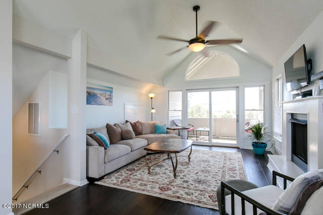 5 Shell Court Surf City, NC 28445 - Photo 2 of 28 living room