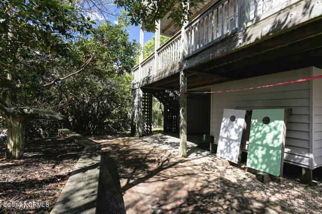5 Shell Court Surf City, NC 28445 - Photo 23 of 28 back yard
