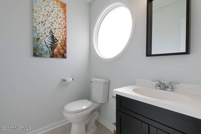 5 Shell Court Surf City, NC 28445 - Photo 10 of 28 half bath