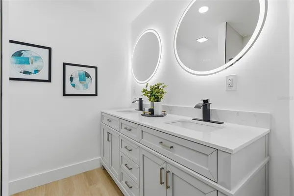 $3,400 | 2470 Del Rio Way, Dunedin, FL 34698