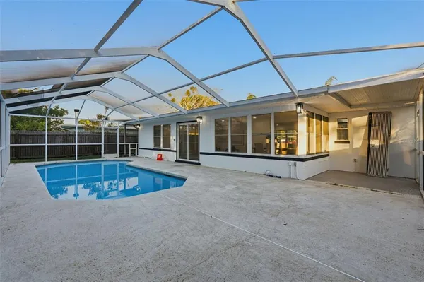 $3,400 | 2470 Del Rio Way, Dunedin, FL 34698