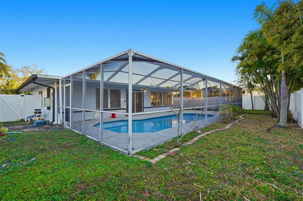 2470 Del Rio Way Dunedin, FL 34698 - Photo 39 of 39