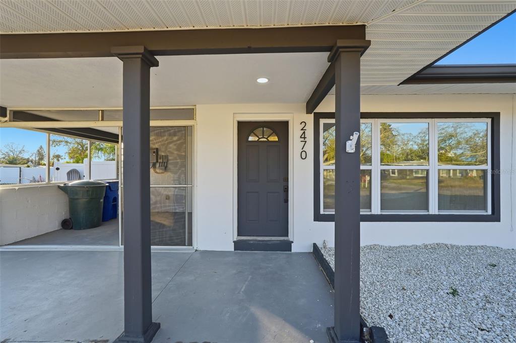 2470 Del Rio Way Dunedin, FL 34698 - Photo 8 of 39