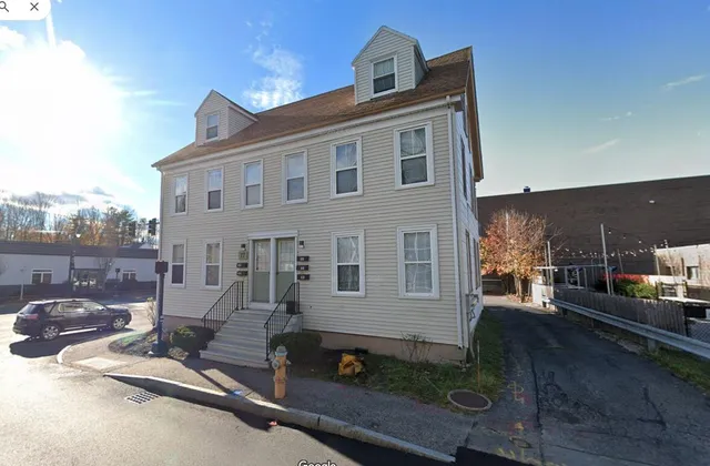 $950,000 | 17 Mechanic Street, Westbrook, ME 04092