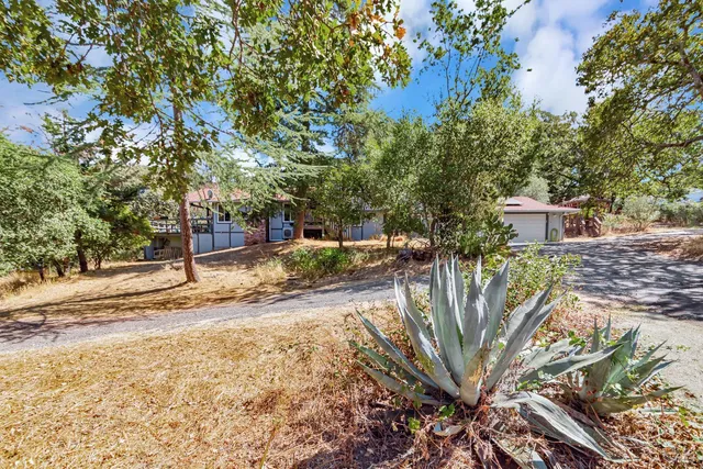 $879,000 | 3954 Holland Drive, Santa Rosa, CA 95404