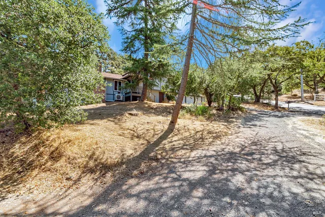 $879,000 | 3954 Holland Drive, Santa Rosa, CA 95404