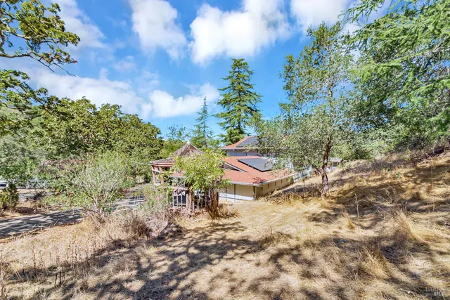 $879,000 | 3954 Holland Drive, Santa Rosa, CA 95404