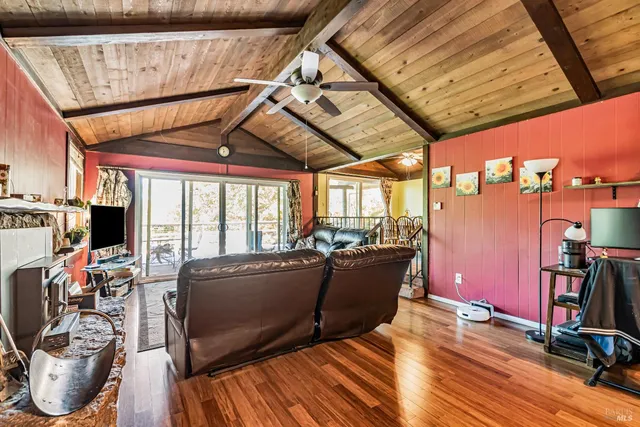 $879,000 | 3954 Holland Drive, Santa Rosa, CA 95404