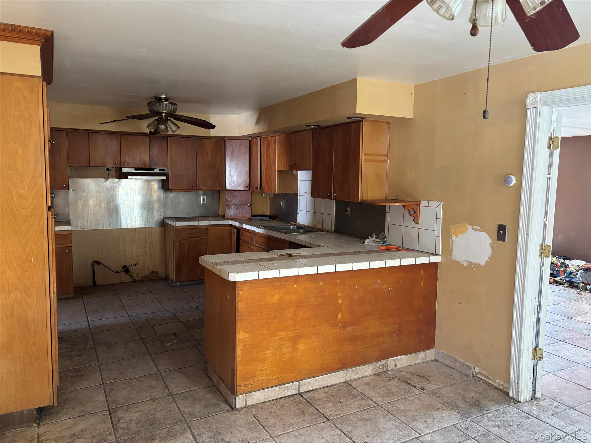 83 Smith Road Poughkeepsie, NY 12603 - Photo 2 of 9