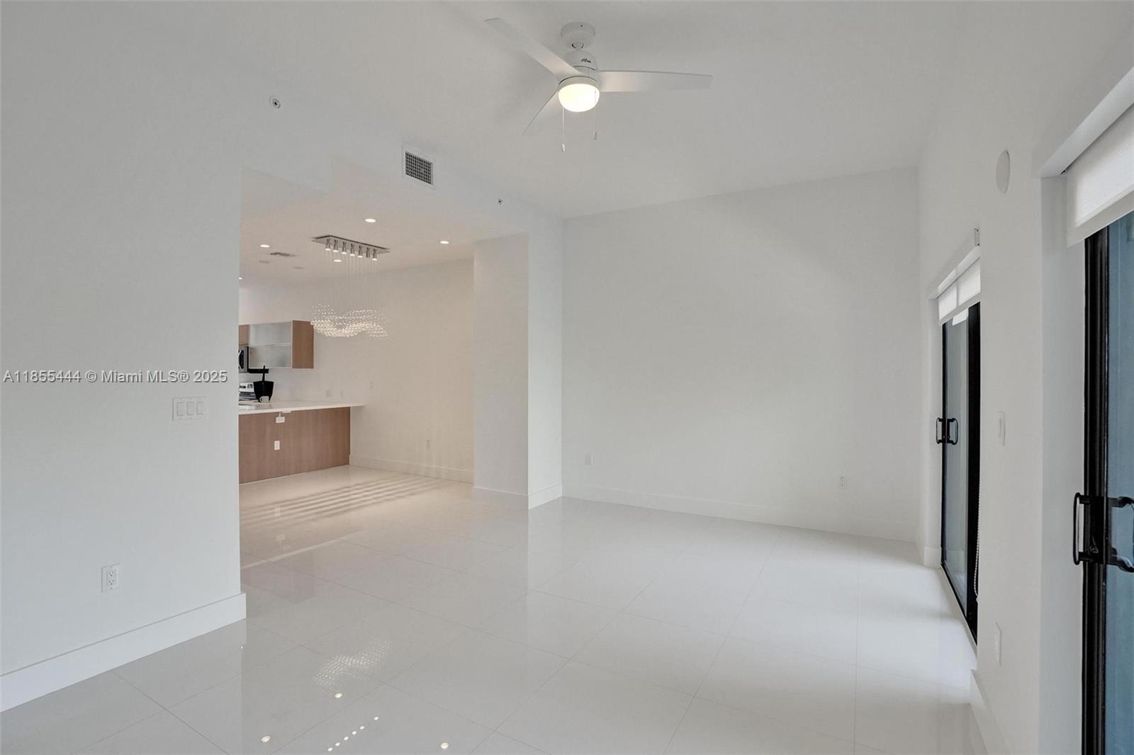 516 Southeast 1st Circle Pompano Beach, FL 33060 - Photo 24 of 81 a view of a hallway