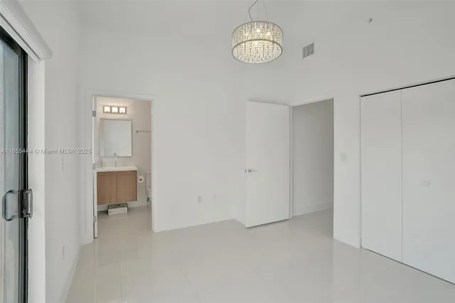 $5,000 | 516 Southeast 1st Circle, Pompano Beach, FL 33060