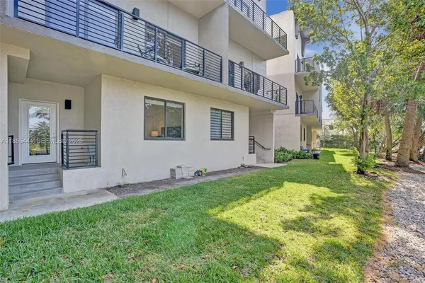 $5,000 | 516 Southeast 1st Circle, Pompano Beach, FL 33060