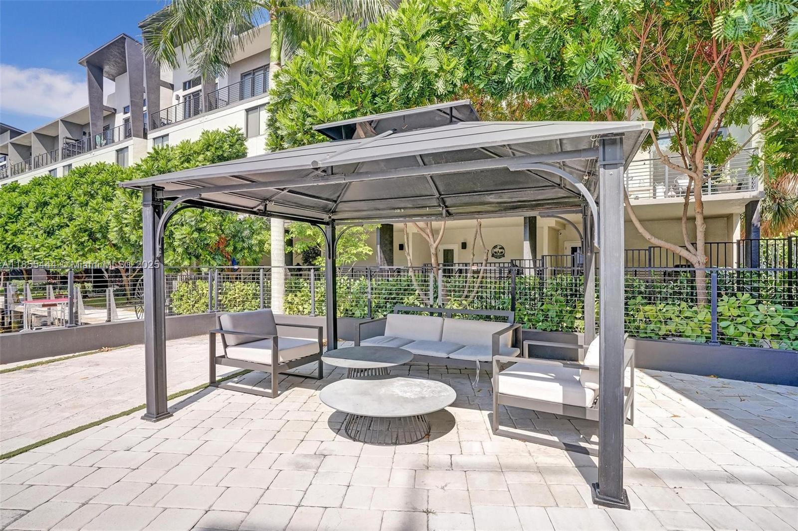 516 Southeast 1st Circle Pompano Beach, FL 33060 - Photo 78 of 81