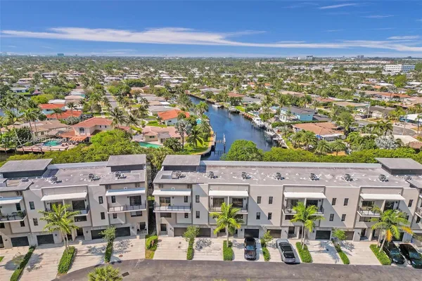 $5,000 | 516 Southeast 1st Circle, Pompano Beach, FL 33060