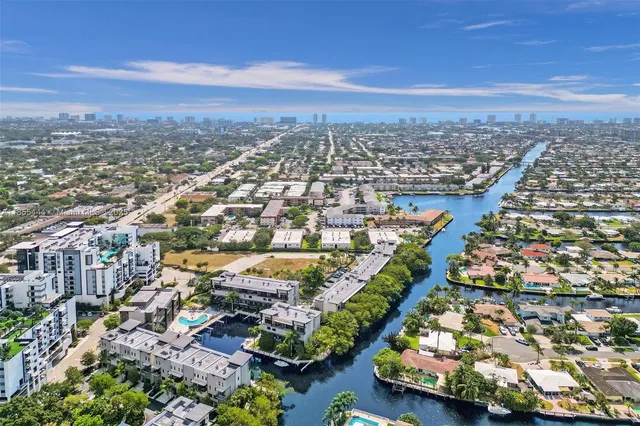 $5,000 | 516 Southeast 1st Circle, Pompano Beach, FL 33060