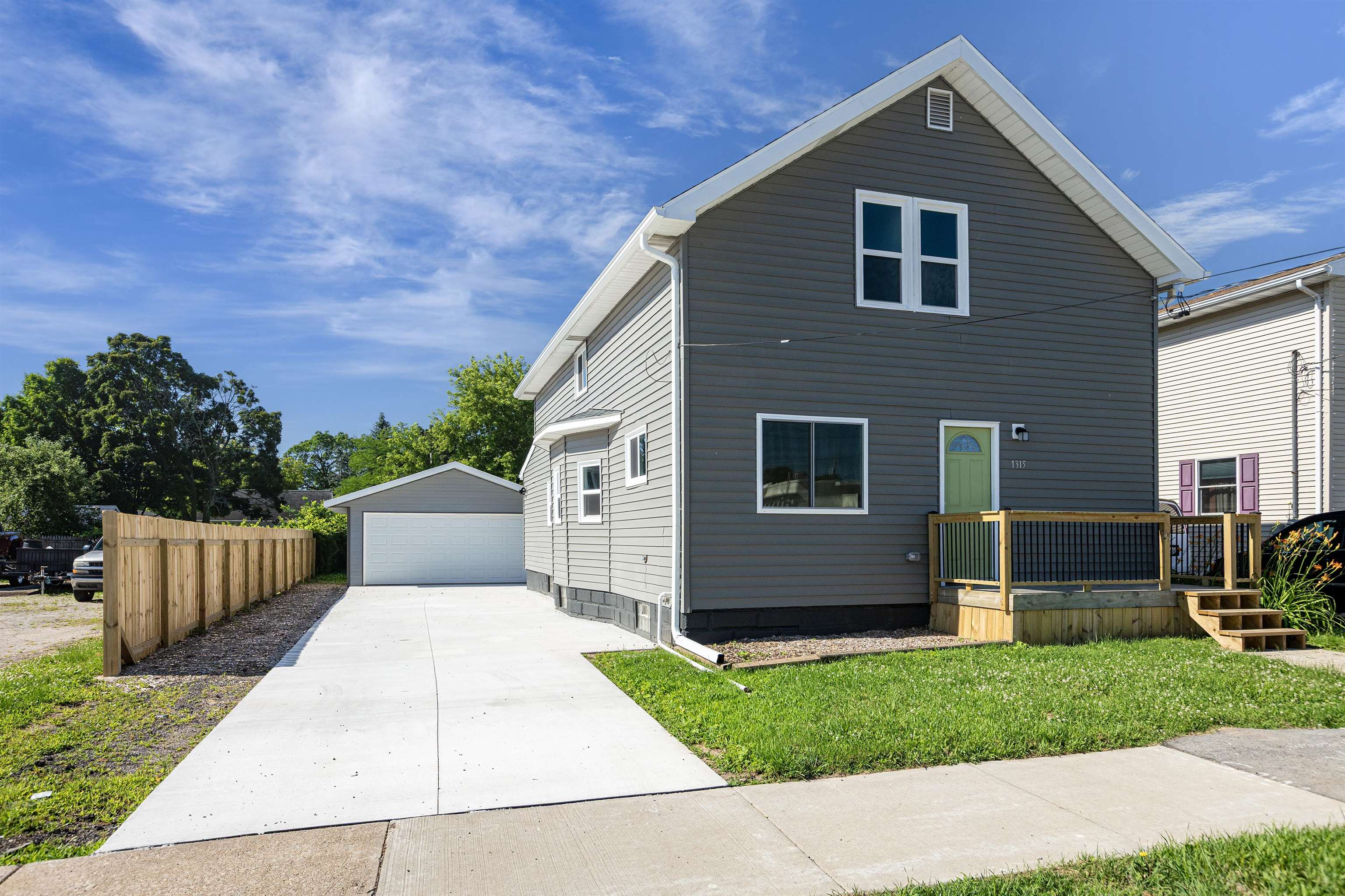 1315 West Summer Street Appleton, WI 54914 - Photo 2 of 39