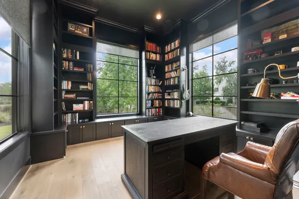 $2,525,000 | 82 Simon Lake Lane, The Woodlands, TX 77381