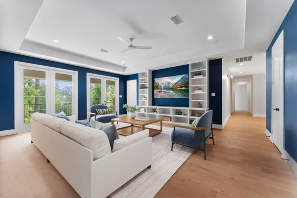$2,525,000 | 82 Simon Lake Lane, The Woodlands, TX 77381