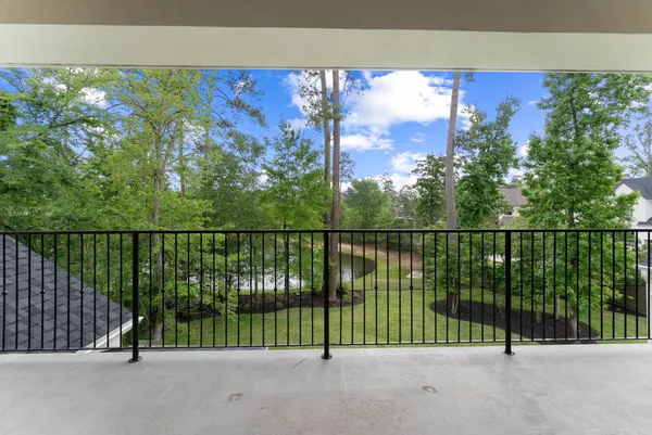$2,525,000 | 82 Simon Lake Lane, The Woodlands, TX 77381