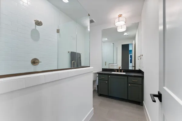 $2,525,000 | 82 Simon Lake Lane, The Woodlands, TX 77381