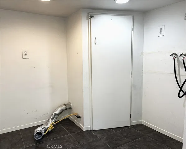 $2,600 | 4544 Edgewood Place, Riverside, CA 92506