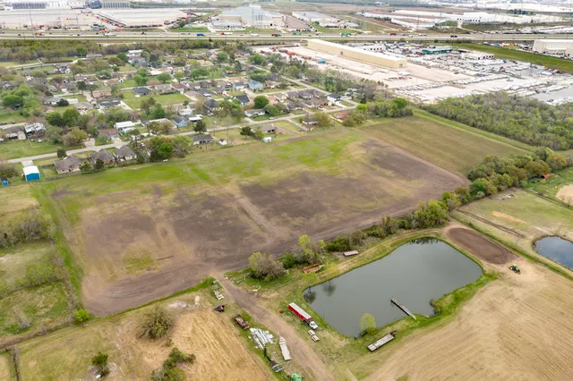 $650,000 | 11026 Bois D Arc Street, La Porte, TX 77571