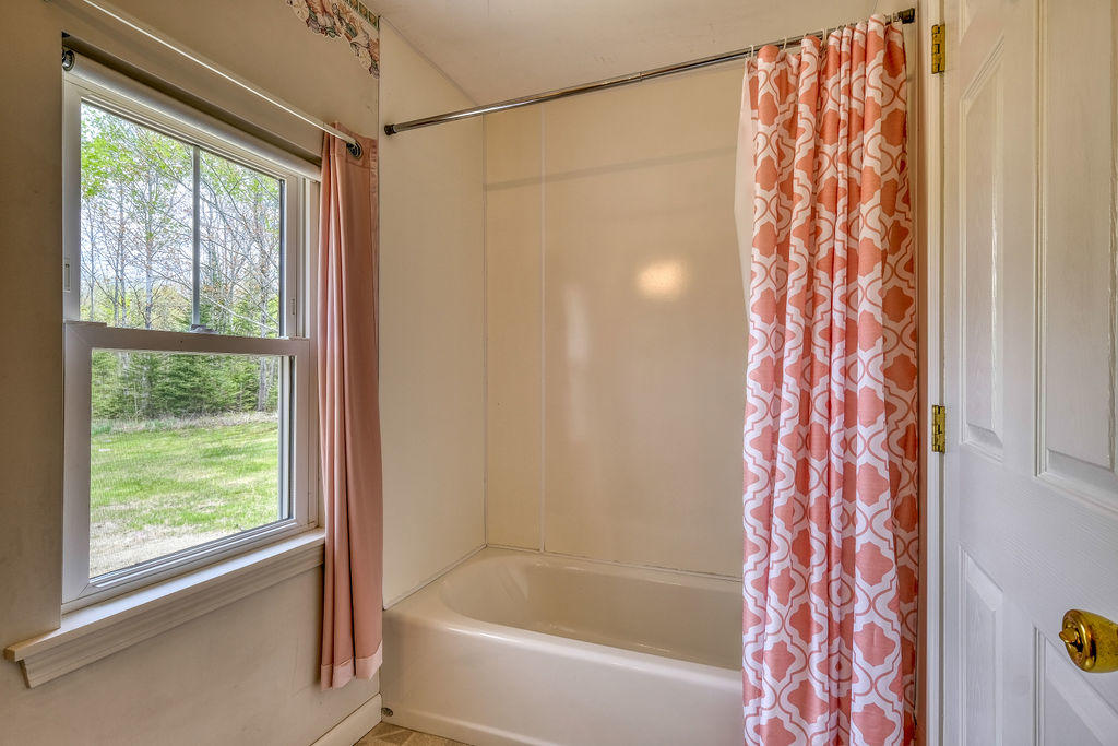 397 Sunshine Road Deer Isle, ME 04627 - Photo 14 of 33 397SunshineRd2-16