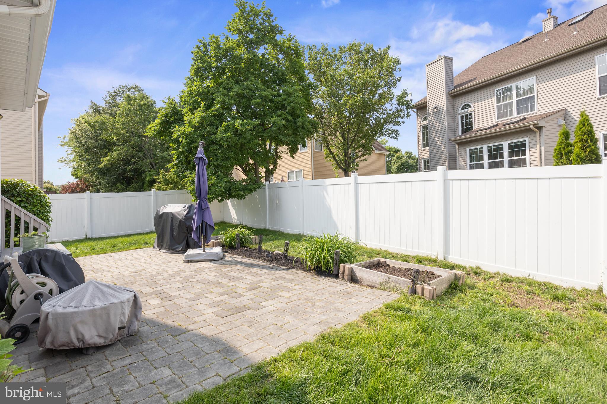 14 Vassar Road Mount Laurel, NJ 08054 - Photo 40 of 41 a backyard of a house with a tree