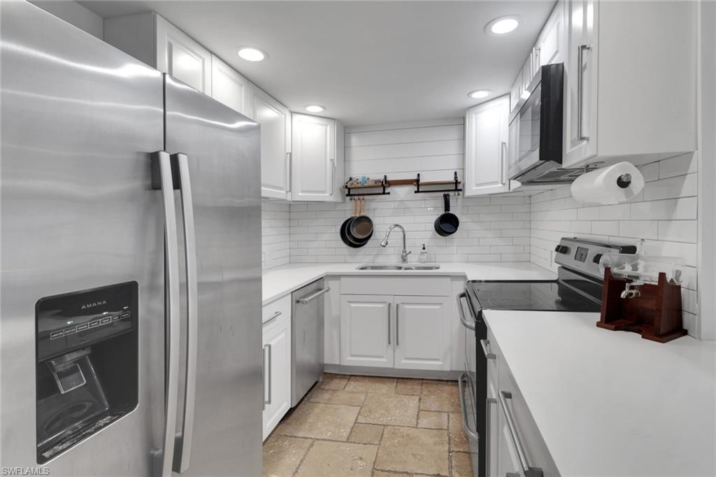 159 Teryl Road, Unit E3 Naples, FL 34112 - Photo 14 of 33