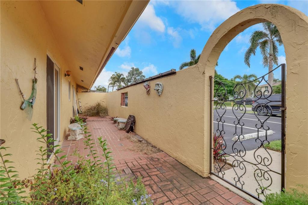 159 Teryl Road, Unit E3 Naples, FL 34112 - Photo 5 of 33