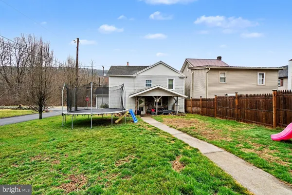 $229,900 | 599 East Market Street, Williamstown, PA 17098
