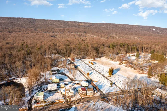 $245,000 | 599 East Market Street, Williamstown, PA 17098